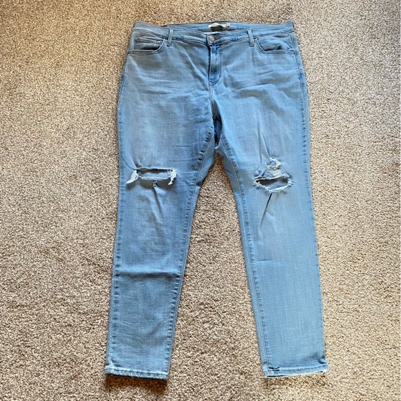Levi's Denim - Levi’s High Rise Skinny Distressed Jeans, 20W, Light Wash GUC
